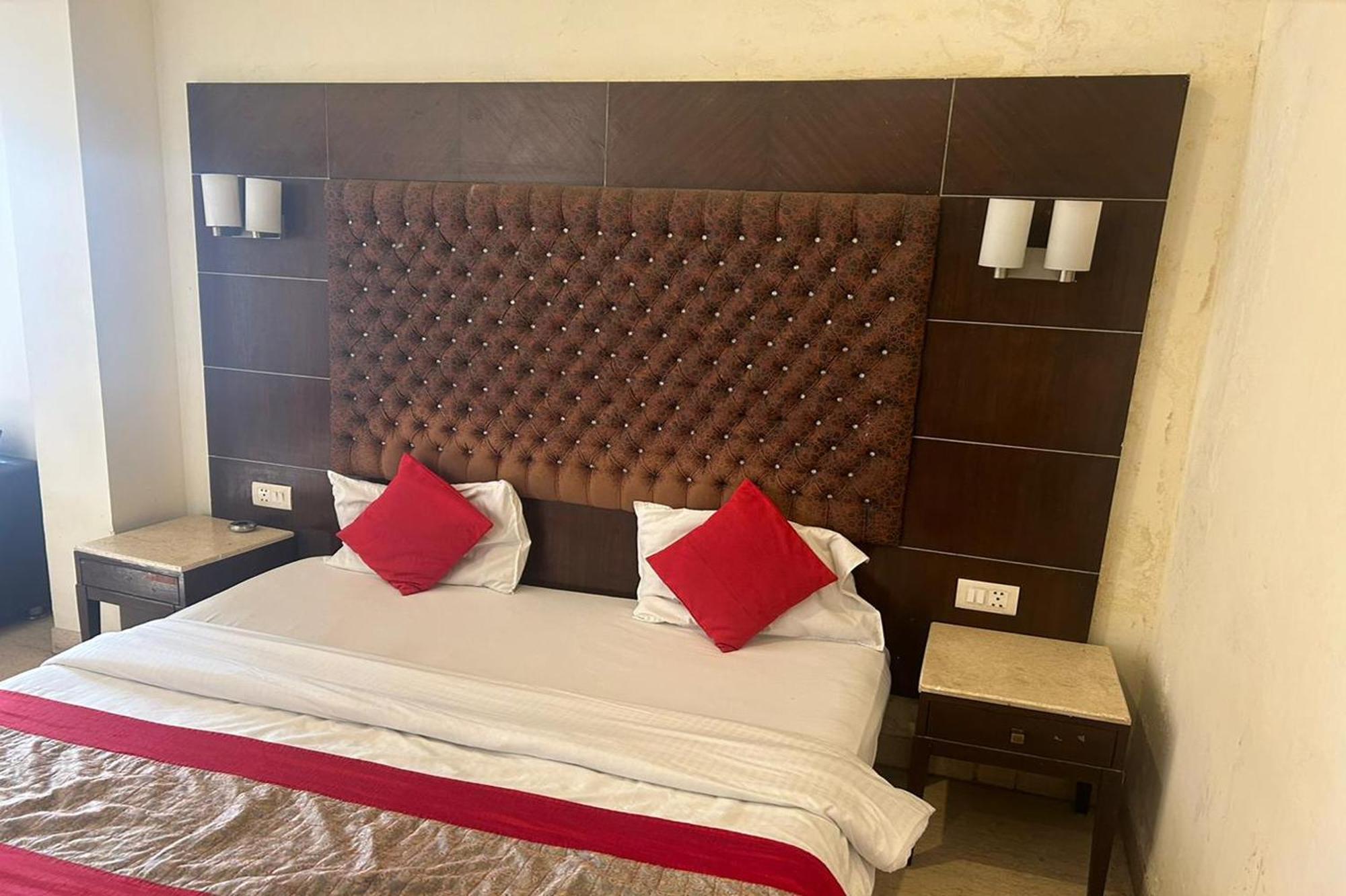 The Metropolis Guest House Near Rk Ashram Metro Station New Delhi Exterior photo