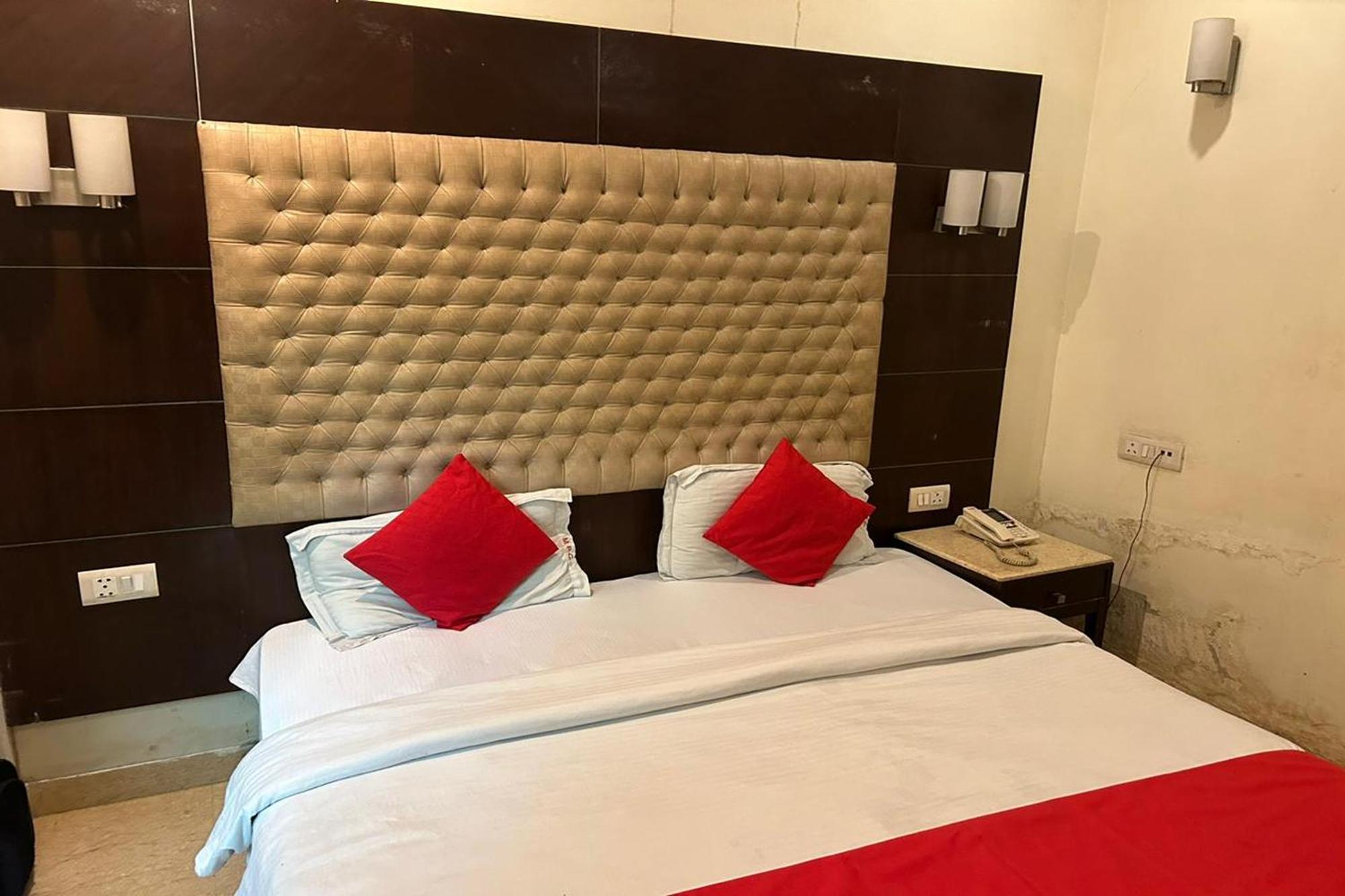 The Metropolis Guest House Near Rk Ashram Metro Station New Delhi Exterior photo