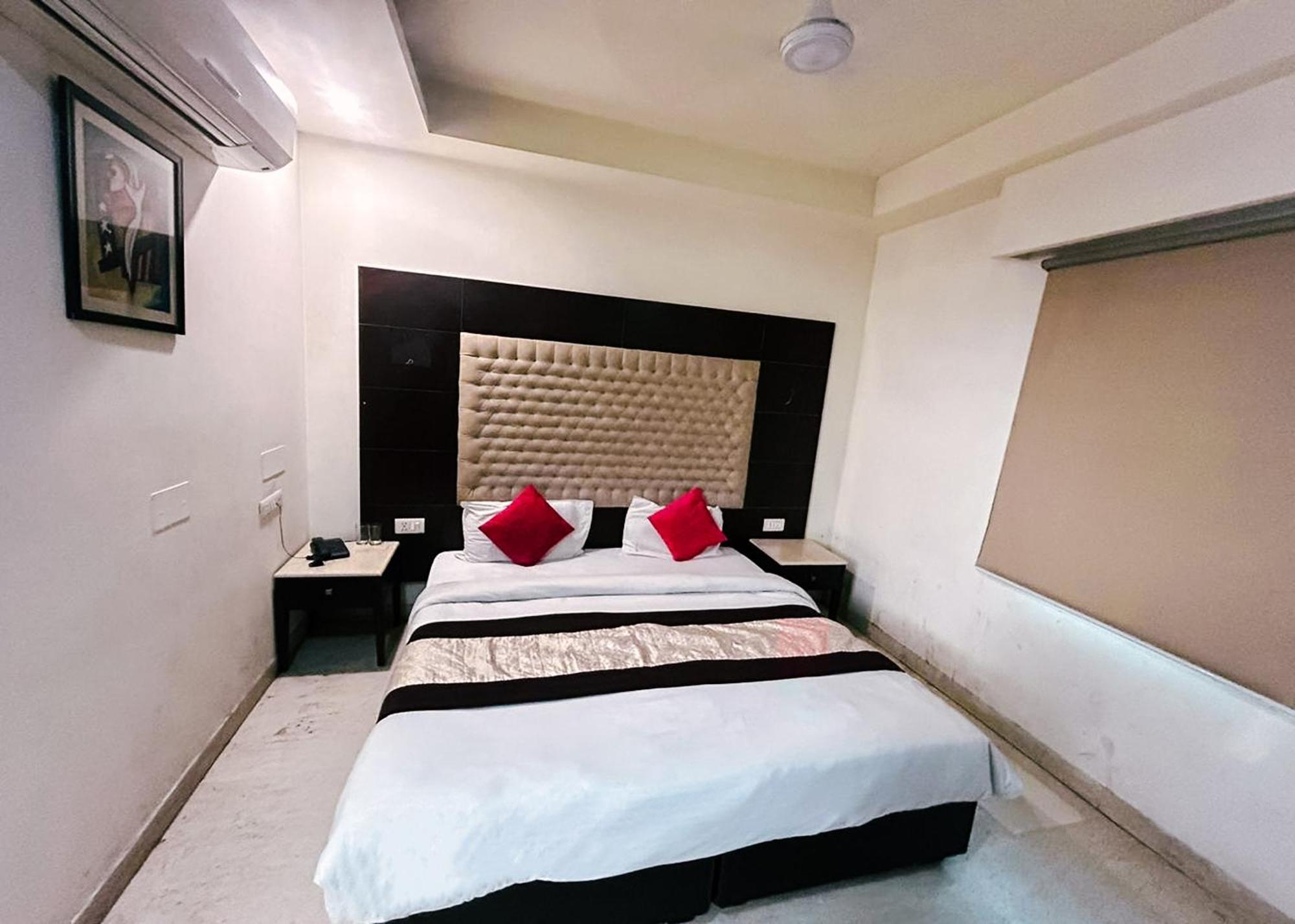 The Metropolis Guest House Near Rk Ashram Metro Station New Delhi Exterior photo